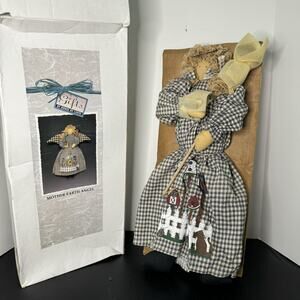 Gifts by House of Lloyd Mother Earth Angel 20 inch with Damaged box See Pictures
